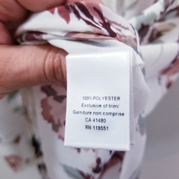 GENTLE FAWN Floral Blouse - Picture 5 of 7